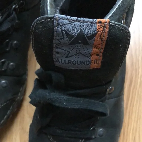 Mephisto Black Chukka Boots - Picture 2 of 8